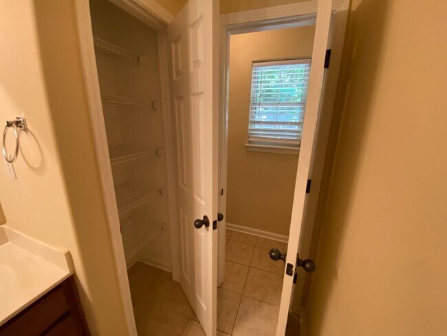 Building Photo - Gated Community - 3 Bedroom 2 Bathroom Cordova Rental Home