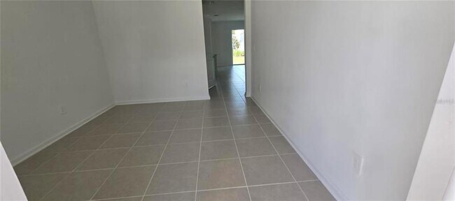 Building Photo - 2865 Pierr St