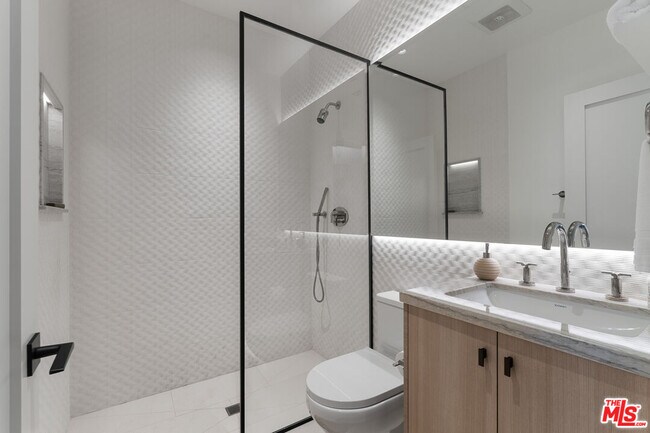 Building Photo - 929 Marco Pl