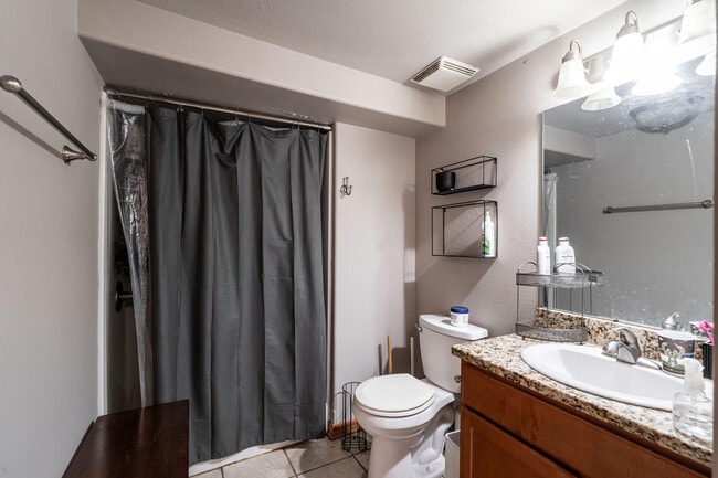 Building Photo - 1801 S 64th St