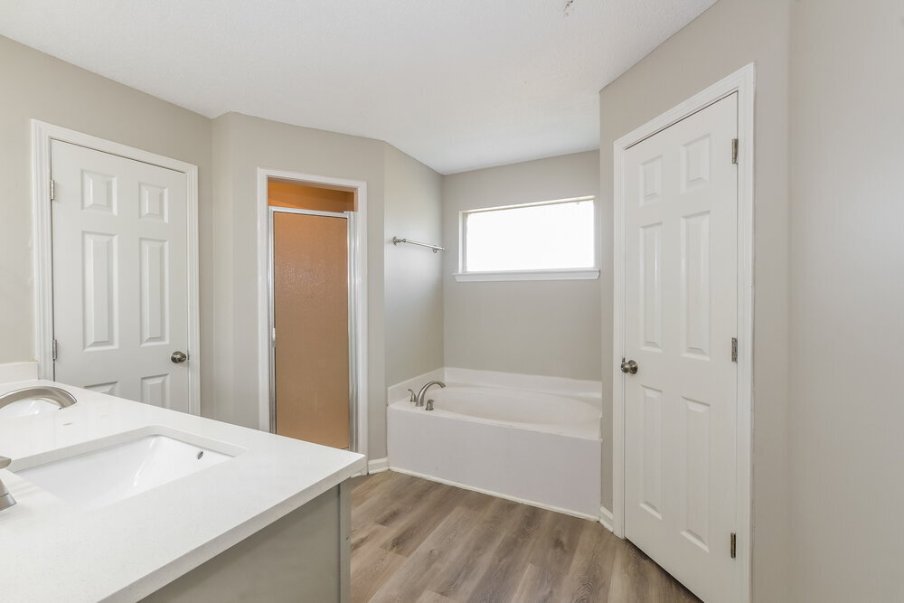 Building Photo - 990 Jessa Cove