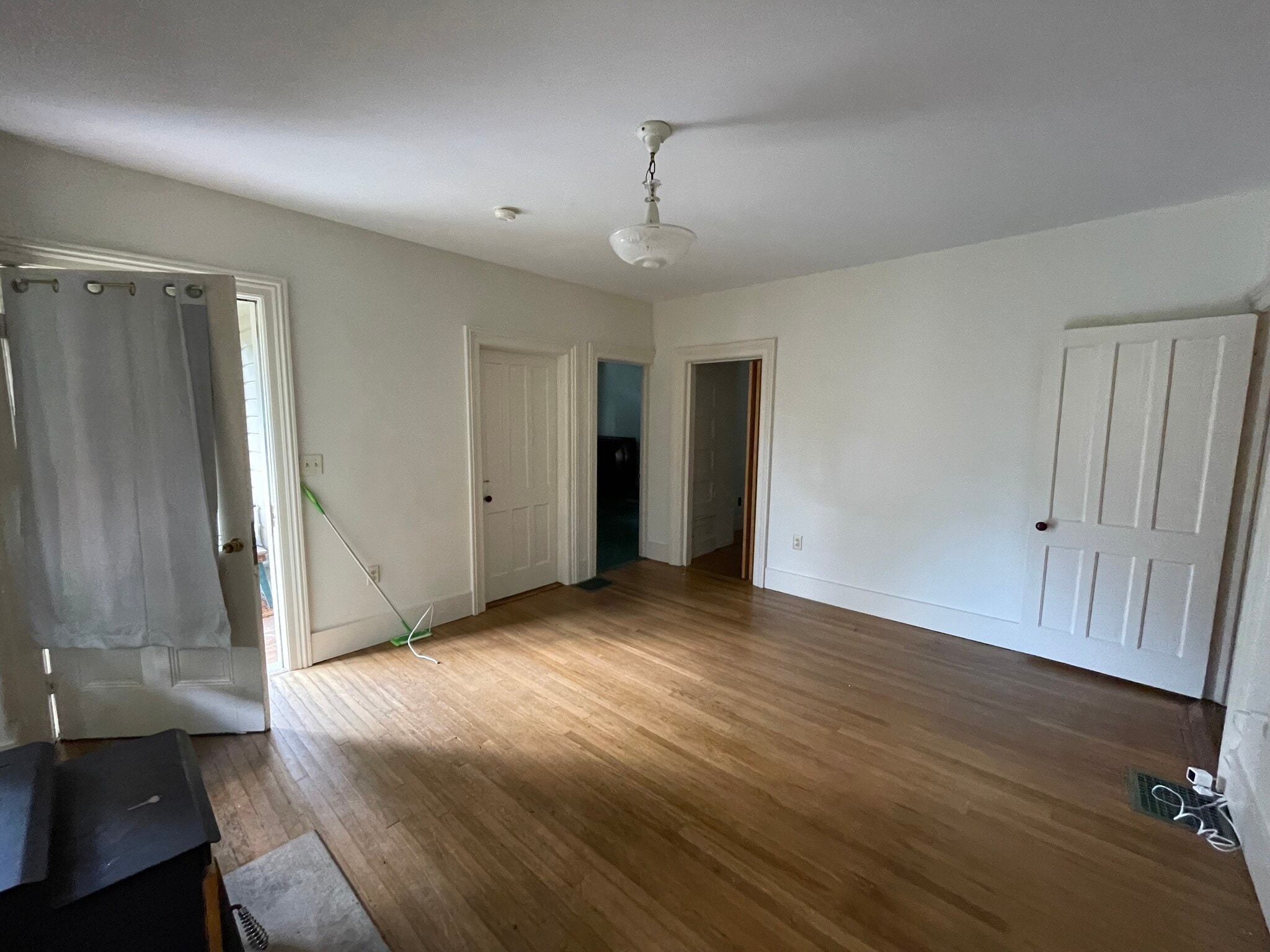 Unit 1 - 24 Leatherstocking St