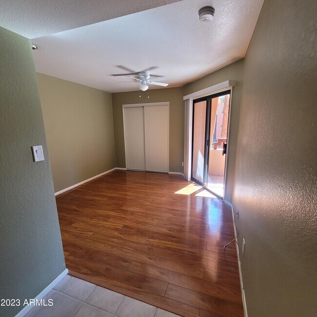 Building Photo - 12222 N Paradise Vlg Pkwy S