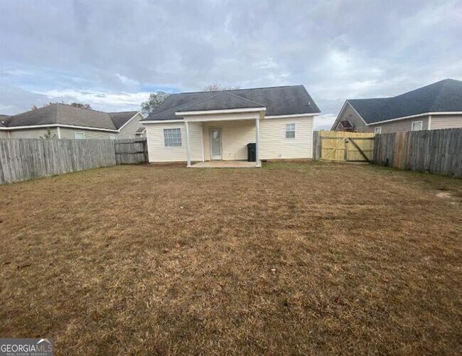 Building Photo - 230 Stirling Bridge Dr