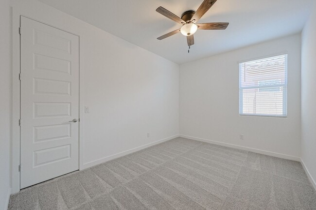 Building Photo - Beautiful 4 Bedroom in Aloravita Community