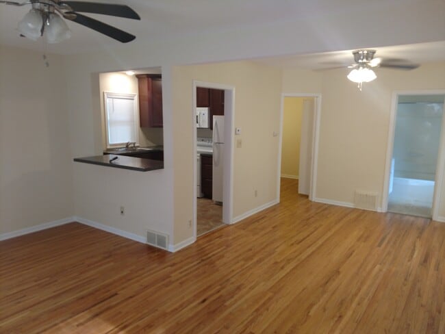 Building Photo - 505 10th Ave NW