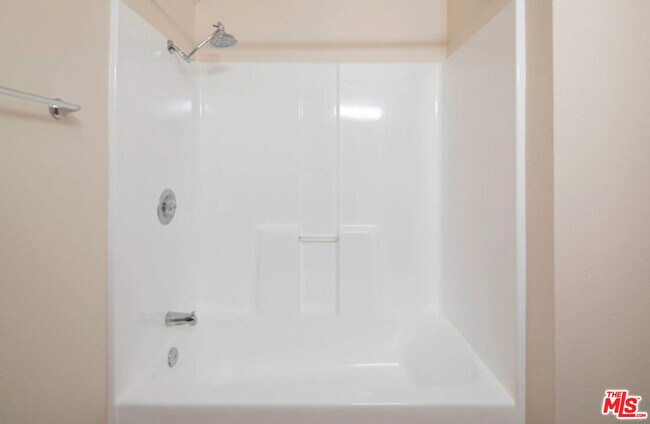 Building Photo - 227 16th St