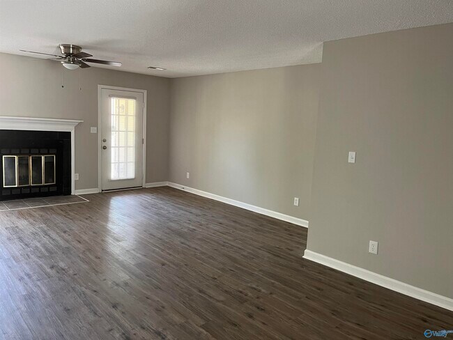 Building Photo - 2602 Wynterhall Rd SE