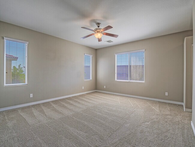 Building Photo - 8614 Peaceful Dreams St