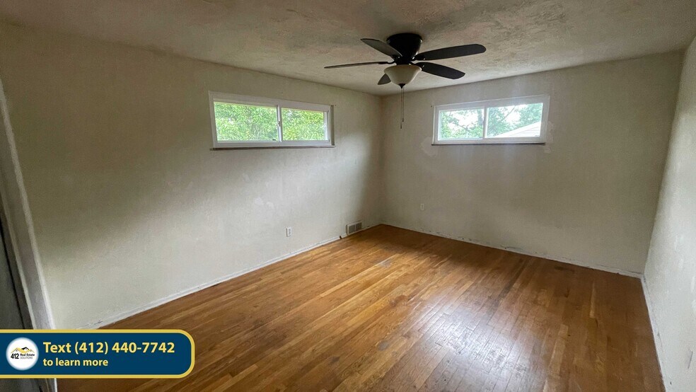 Building Photo - 523 Larix Rd