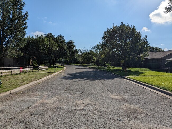 Building Photo - 4514 Cactus Trail
