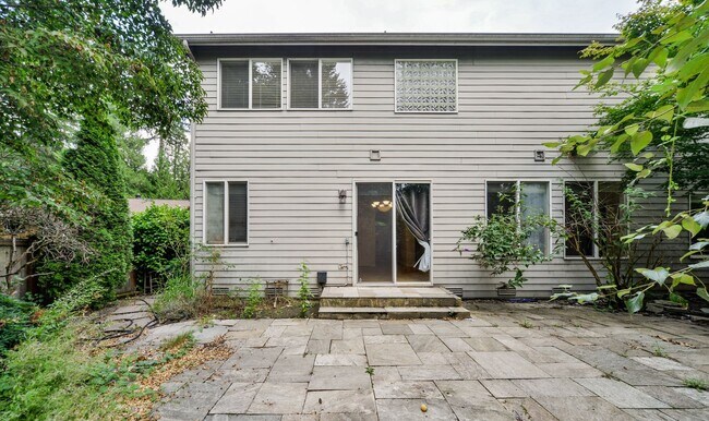 Building Photo - Nice 5 Bed / 2.5 bath house for rent in Kenmore.