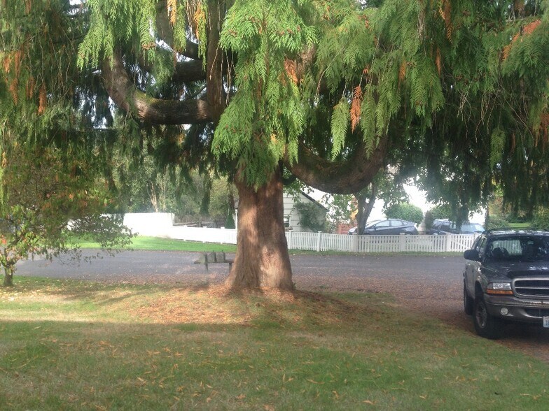 Building Photo - 3604 Butler Dr