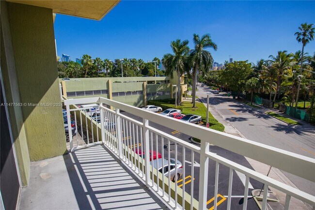 Building Photo - 816 NW 11th St