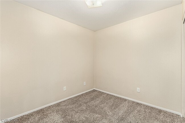 Building Photo - 3873 Soda Springs Dr