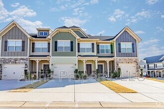 Building Photo - 502 Milbury Way