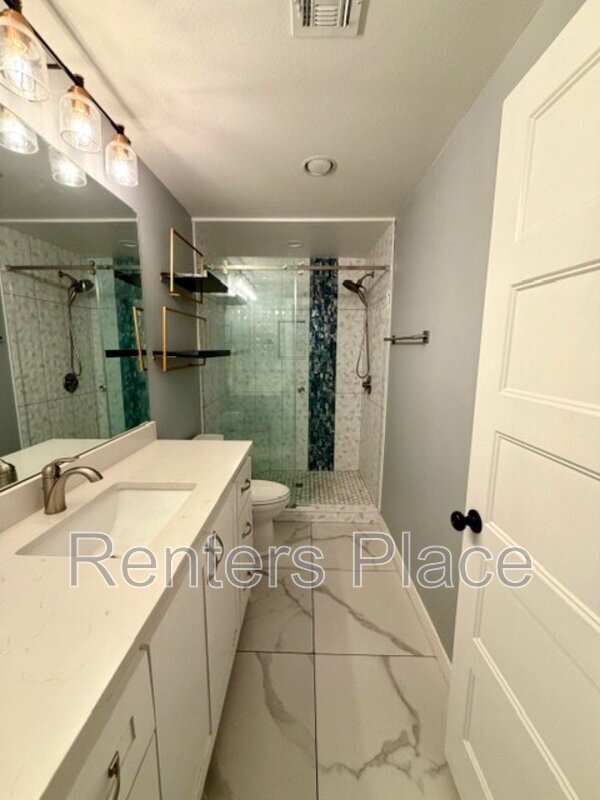 Building Photo - 807 S Trenton Ave