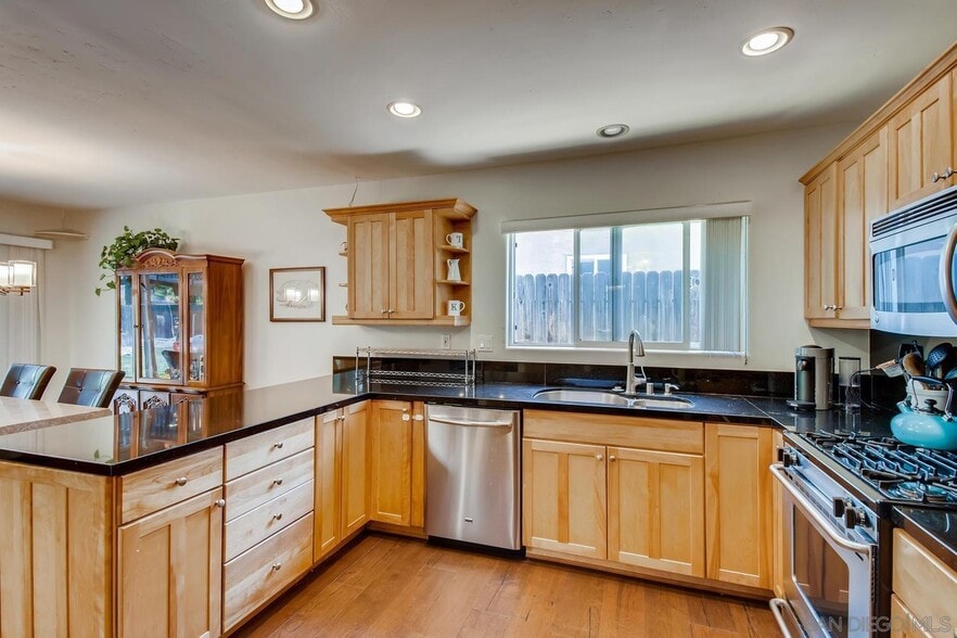 Building Photo - 5664 Campanile Way