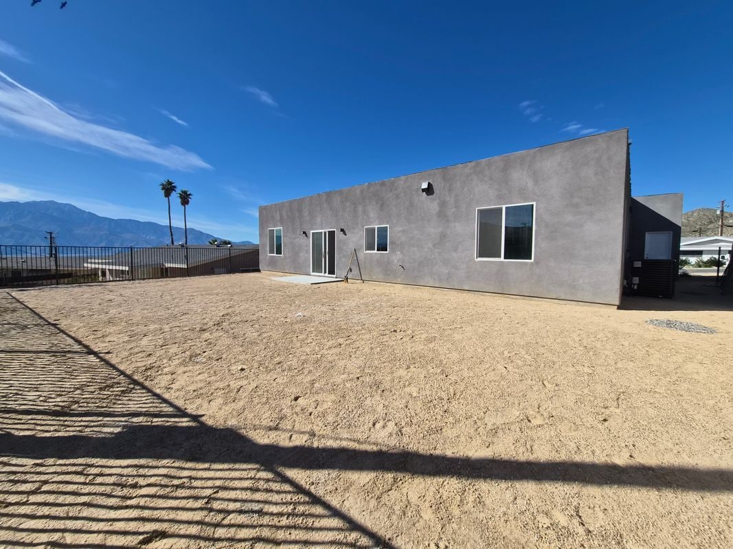 Building Photo - 9850 Mesquite Ave