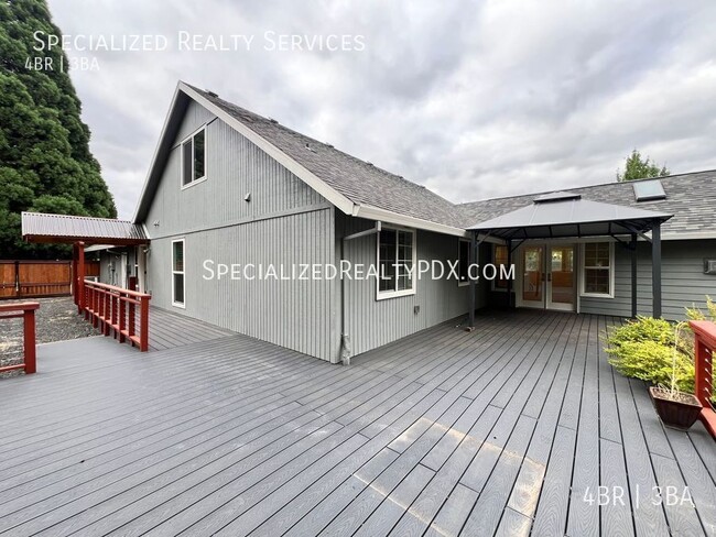 Building Photo - 5749 NE Harvest St