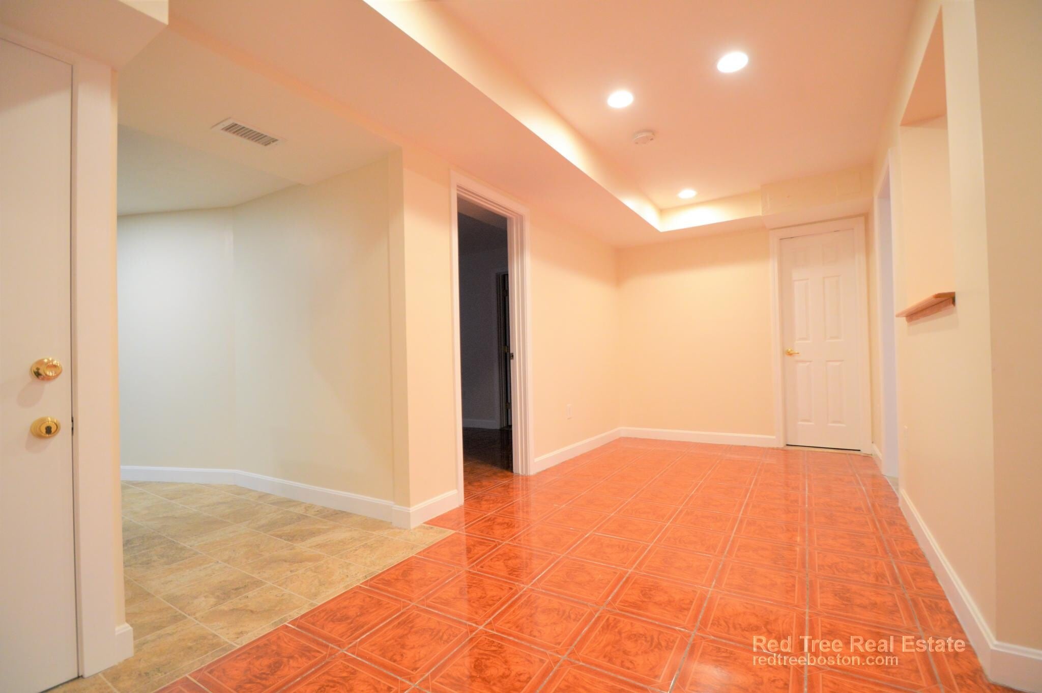 Building Photo - 73 Thatcher St