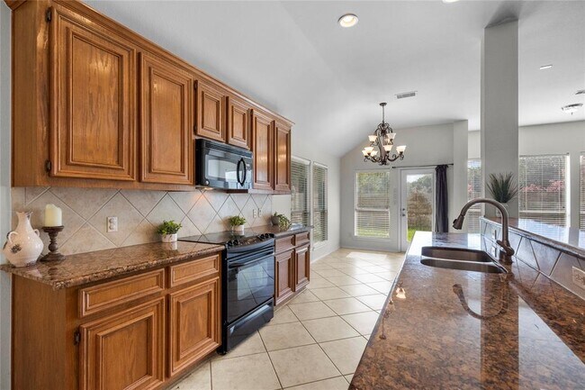 Building Photo - 11047 Pierce Valley Dr
