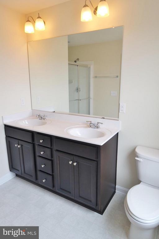 Building Photo - 48 Niblick Square