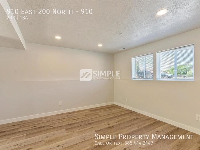 Building Photo - 910 E 200 N