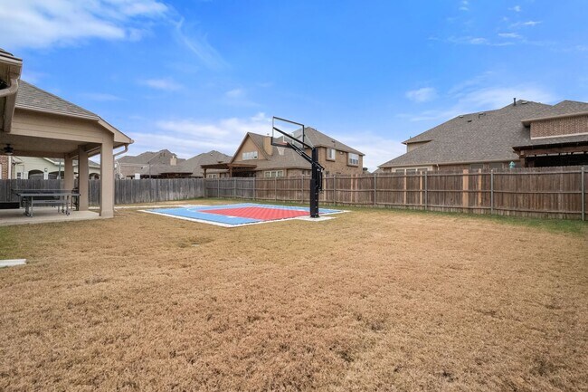 Building Photo - Fully Furnished Home in South Grand Prairi...