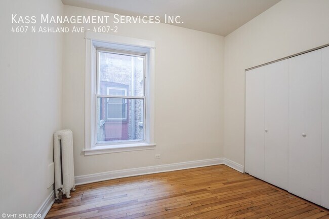 Building Photo - 4607 N Ashland Ave