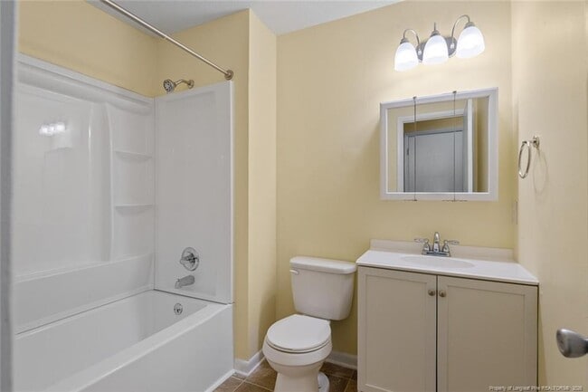 Building Photo - 7591 Beverly Dr