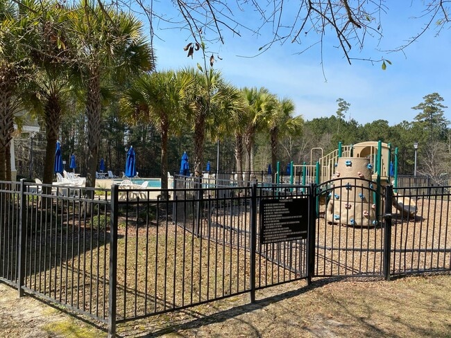 Building Photo - 3 bedroom 2 bath house in Berwick