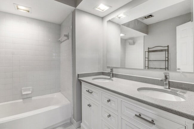 Building Photo - RENOVATED 2 BR | 2 BA Townhome in Goldsboro *less than 2 miles from SJAFB*
