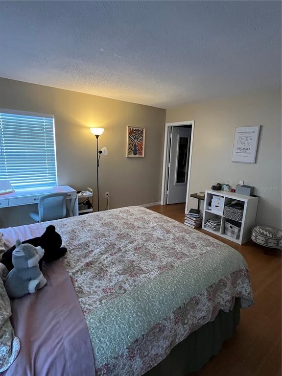 Building Photo - 6980 Avenue Des Palais