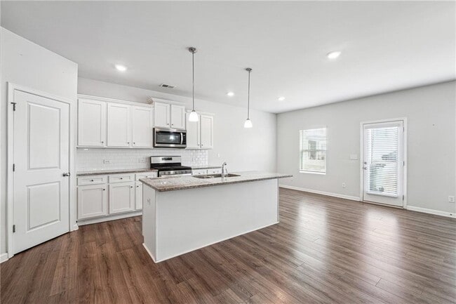 Building Photo - 604 Clark Lake Estates Dr