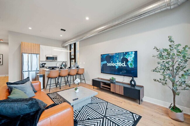 Building Photo - 6044 N Winthrop Ave