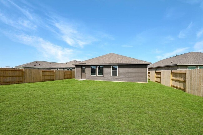 Building Photo - 6602 Tricolor Beech Ln