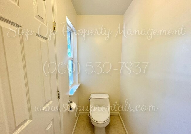 Building Photo - 21767 Longeway Rd