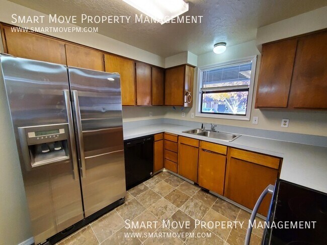 Building Photo - 4418 N Oxbow Pl