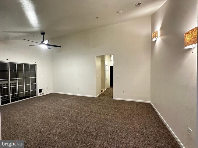 Building Photo - 309 Tall Pines Ct