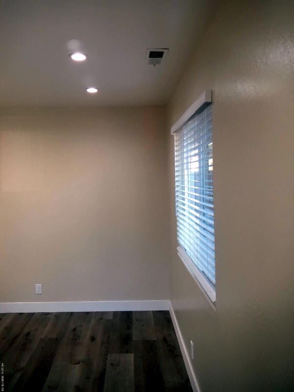 Building Photo - 711 Cayuga St