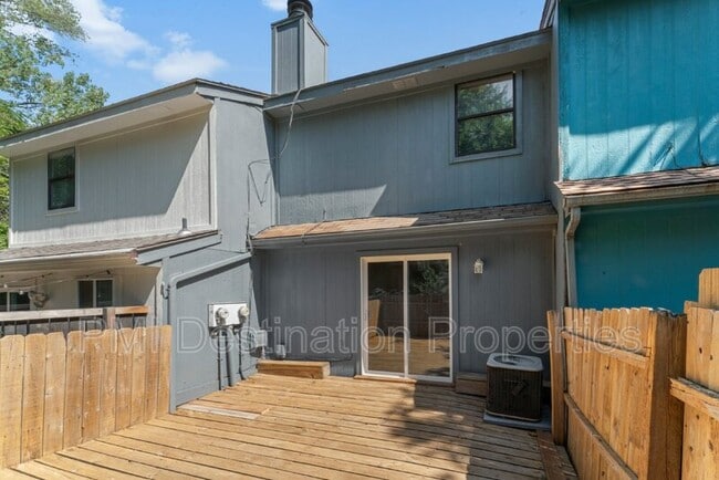 Building Photo - 2902 Eaton St