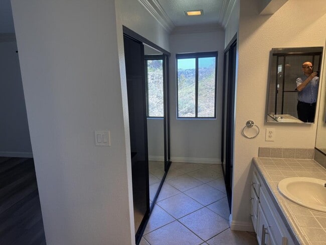 Building Photo - 4629 Villas Ct