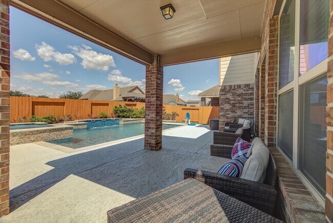 Building Photo - 4203 Bergamo Shores Dr