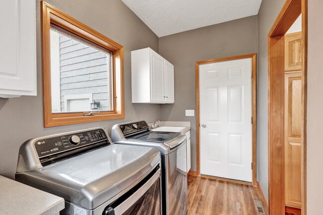 Laundry/Mud Room - W/D Included - 251 Dune Dr