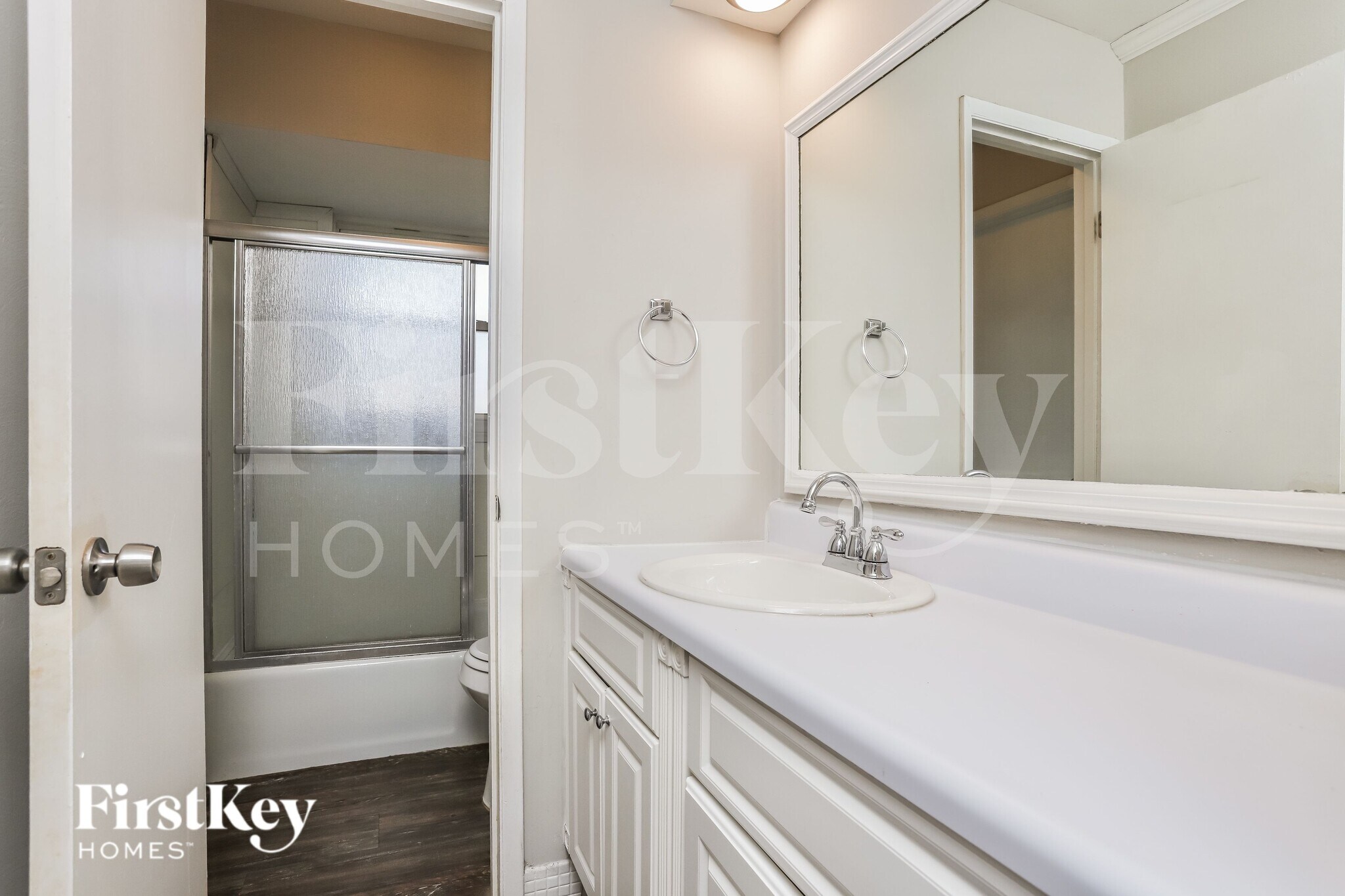 Building Photo - 105 Roland Ave