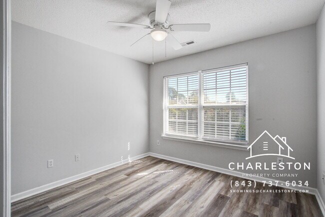 Building Photo - 230 Darcy Ave