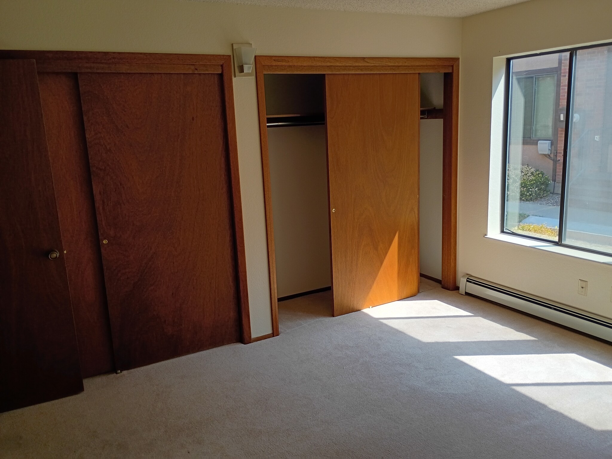 Building Photo - 636 Horizon Dr