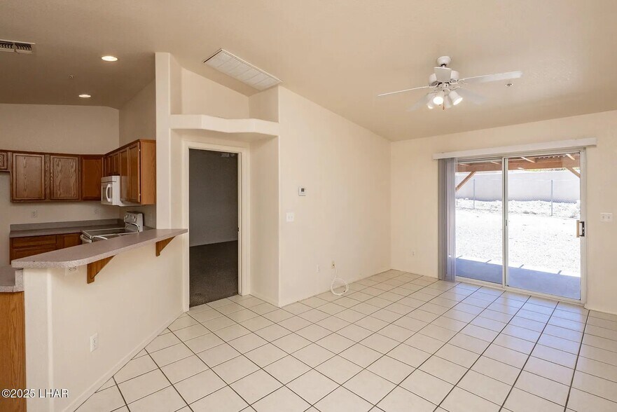 Building Photo - 3188 Desert View Ct