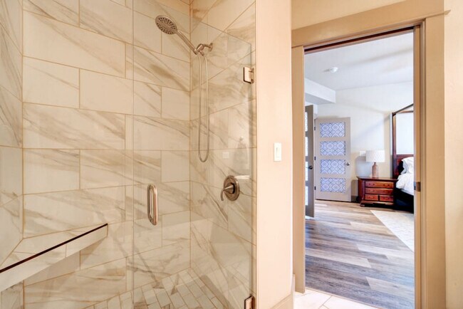 Building Photo - 2338 Gallatin Green Blvd